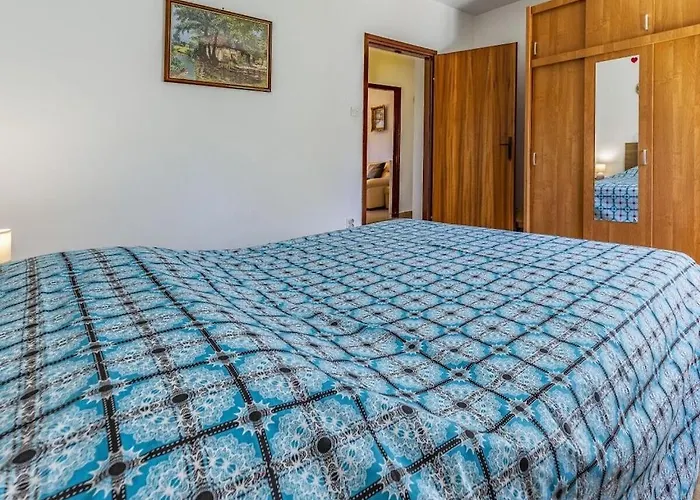 In With Swimming Pool Вілла *