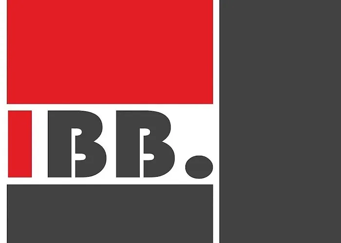 In With Swimming Pool Vila