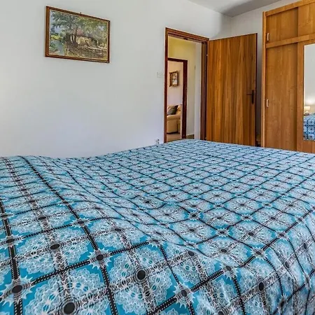 In Pula With Swimming Pool Villa *