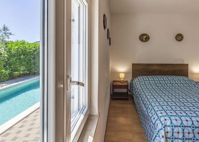 In Pula With Swimming Pool