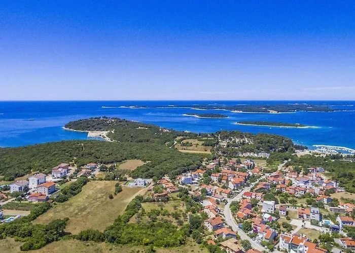 In Pula With Swimming Pool Villa Pula