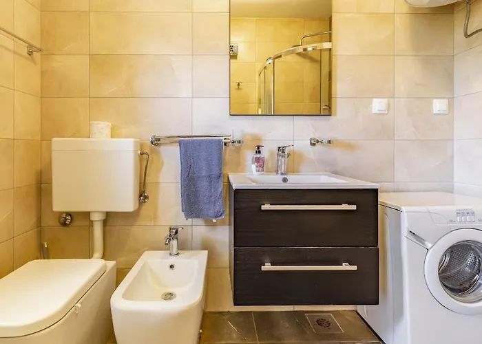 Villa In With Swimming Pool